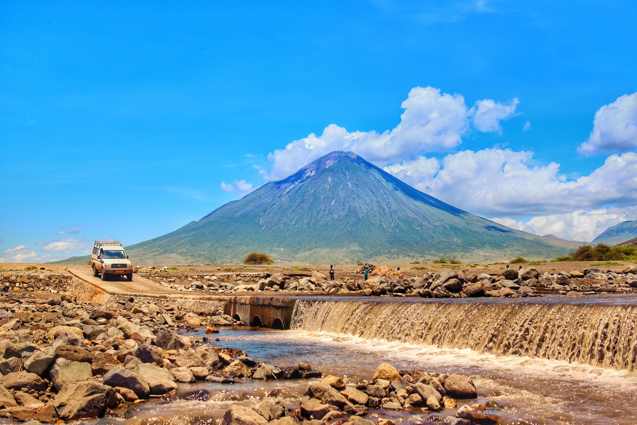 ol doinyo lengai trekking tours